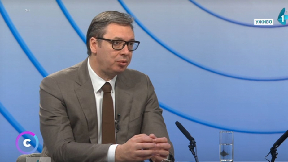 VUČIĆ: "Plate i penzije će biti redovne, a javni dug nam je ispod 60 odsto"