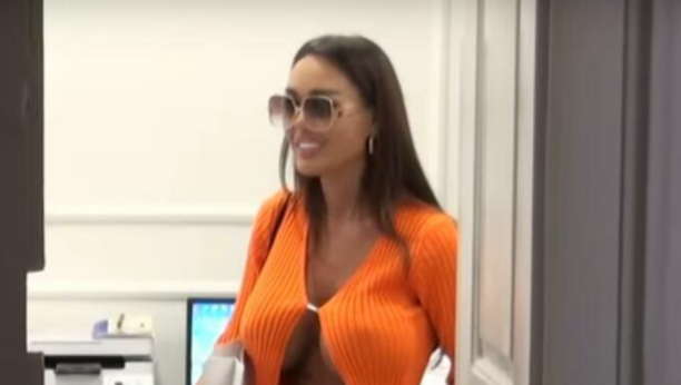 ANA KORAĆ BEZ GAĆICA! Starleta nikad vrelijom fotkom napravila haos na mrežama, pozira u teretani i mami uzdahe (FOTO)