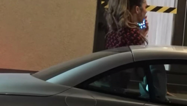 SANDRA AFRIKA VOZILA PIJANA?! Pevačica pravila haos po Beogradu, prvi put uhvaćena u ovakvom stanju!