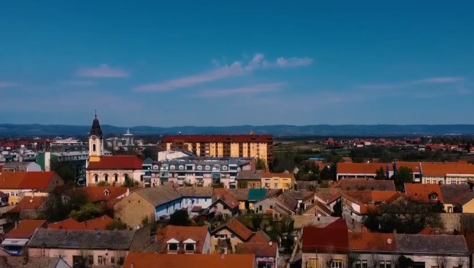 GRAD U SRBIJI U KOME JE SVE BESPLATNO Vrtići, udžbenici i javni prevoz, ali to nije sve! Ruma - idealno mesto za život