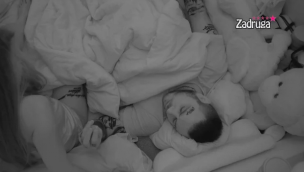 SVI SU ODMAH ZNALI NA KOGA JE MISLILA! Dalila brutalno isprozivala porodicu Dragojević: U kuću im je ulazila najveća prostitutka, a ja sam im problem! (VIDEO)