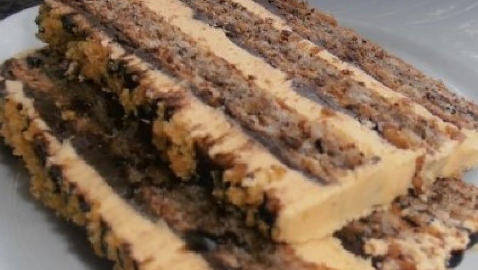 STARINSKA POSLASTICA IZ NANINOG KUVARA Orah torta, fantazija dobrog ukusa