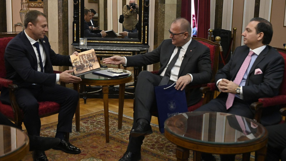 "VIŠE LJUDI IZ SRBIJE TREBA DA DOLAZI U IZRAEL, MI SMO PRIJATELJSKI NARODI!" Vesić razgovarao sa ministrom turizma Izraela