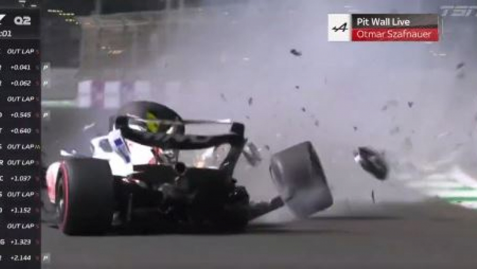 HOROR SCENA! Šumaherov bolid prepolovljen, mladi vozač prebačen u bolnicu! (VIDEO)