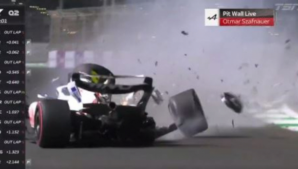 HOROR SCENA! Šumaherov bolid prepolovljen, mladi vozač prebačen u bolnicu! (VIDEO)