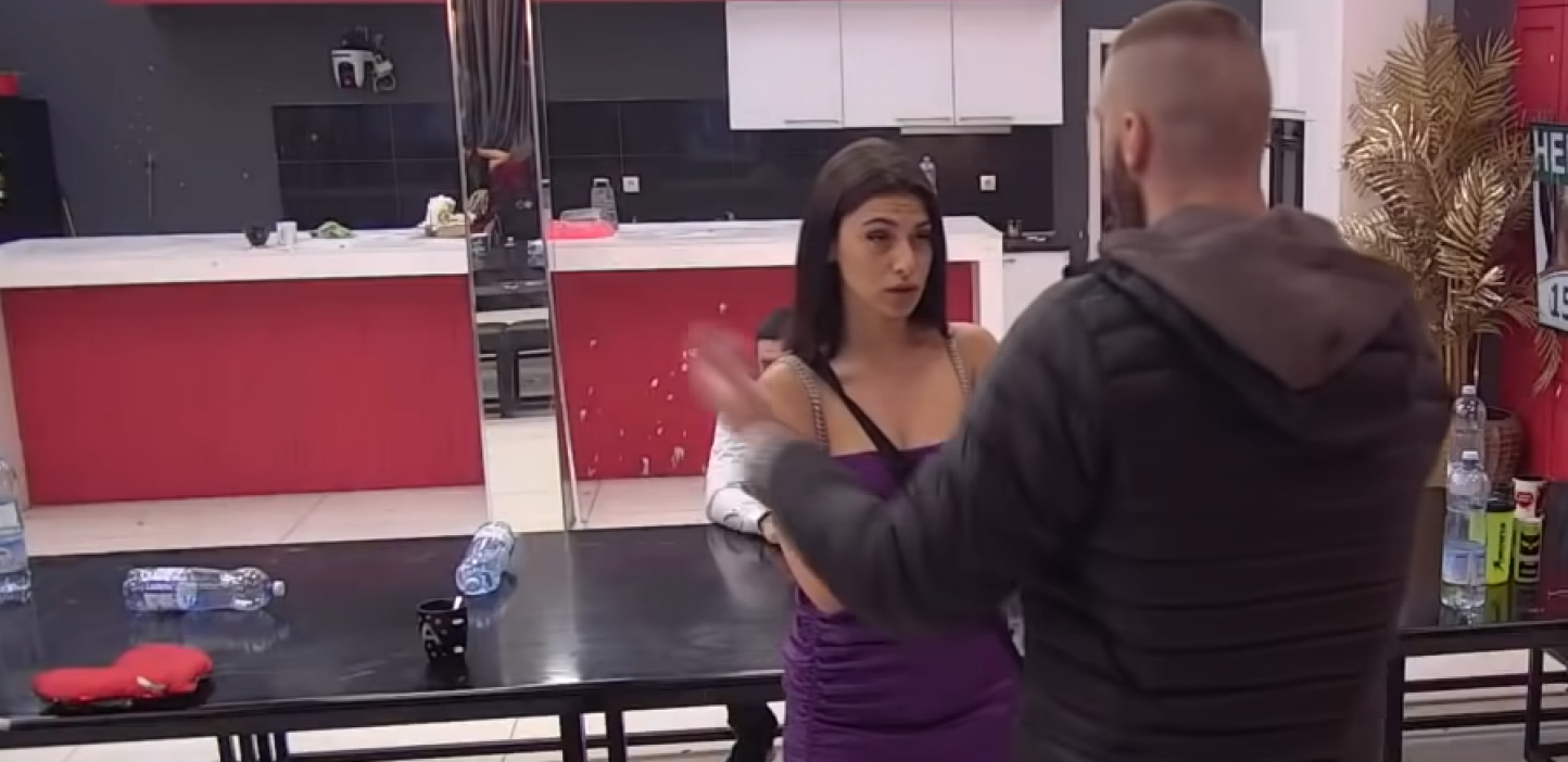 JA JE I TE KAKO ČITAM, A TI JOJ VERUJEŠ! Milica napravila dramu tokom reklama, poludela od ljubomore zbog Mine i Mensura!