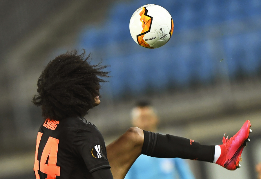 DRAMA NA OSTRVU! Fudbaler 