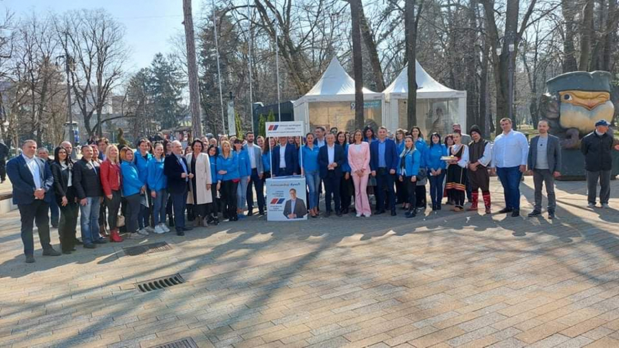 BUDUĆNOST SE ZASNIVA NA VIZIJI I STABILNOJ EKONOMIJI To su poručili poslanički kandidati sa liste SNS pri obilasku Raškog okruga