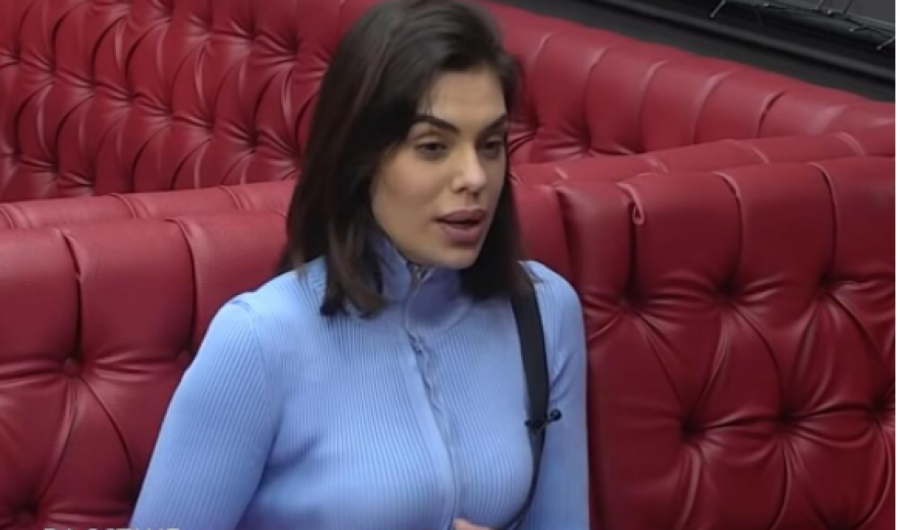 MENSUR ME KRIŠOM GLEDA! Mina Vrbaški napravila haos nakon ulaska, žestoko ponizila Milicu, a oplela i po Filipu bez dlake na jeziku!