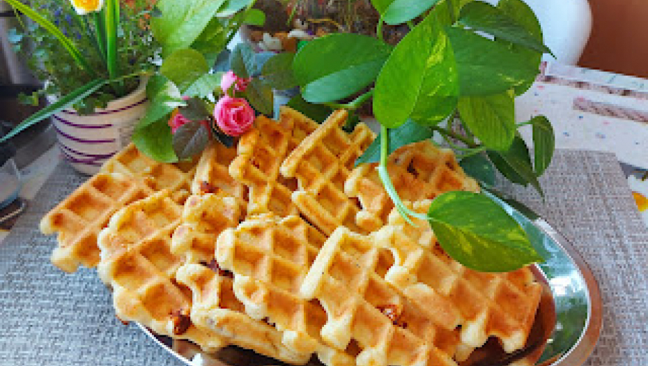 DOMAĆA SLANA ZANIMACIJA Sjajni vafli sa sirom i susamom bez margarina (VIDEO)