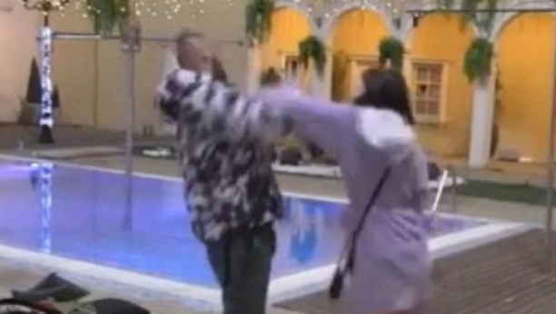 MILICA KRVNIČKI NASRNULA NA MENSURA! Isplivale jezive scene nasilja, Ajdarpašić dobio četiri pesnice u glavu! (VIDEO)