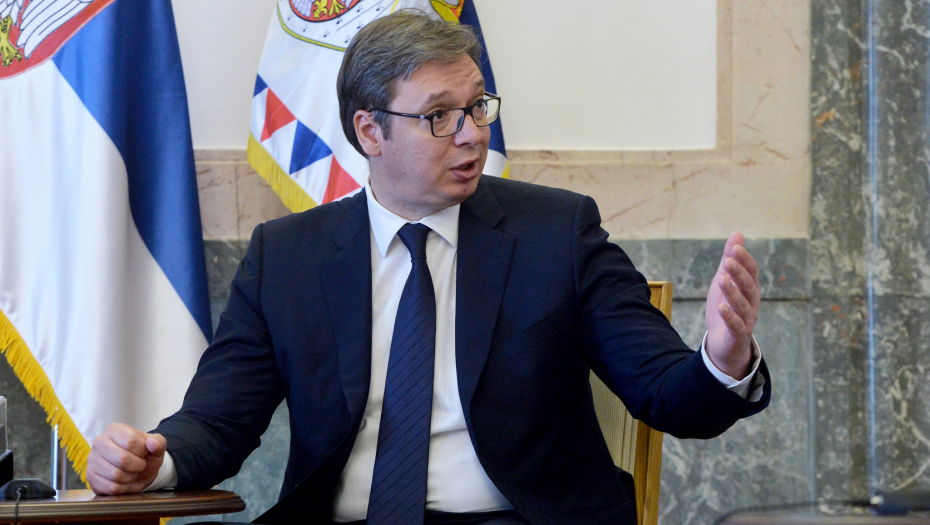 VUČIĆ ODBRUSIO EŠTONOVOJ USRED BRISELA Možete da uzmete mene, moju glavu, ali MOJ POTPIS nećete dobiti!