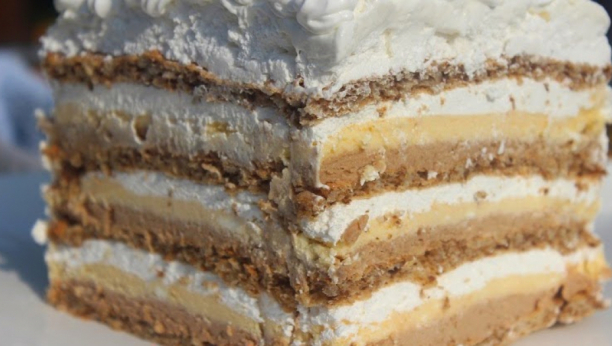 STARINSKI RECEPT NAŠIH BAKA Sladoled torta sa orahom, lagana i kremasta poslastica