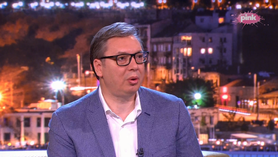 ODGOVOR O KOME PRIČA SRBIJA Zvezda ponovo postaje prvak Evrope u fudbalu ili pobeda u prvom krugu predsedničkih izbora? Vučić presekao, a onda pomenuo i Partizan