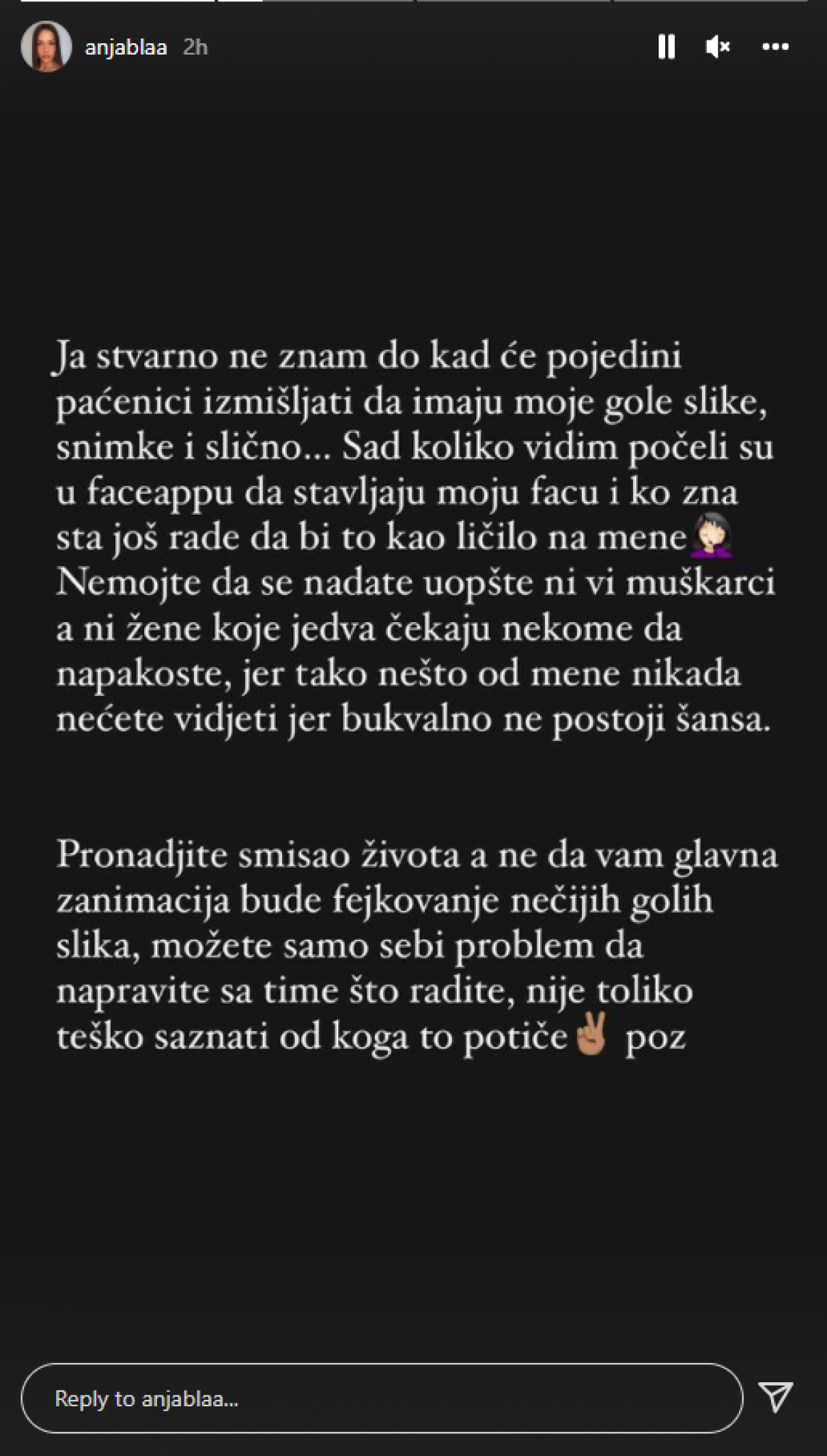 NE ZNAM DO KADA ĆE POJEDINI IZMIŠLJATI DA IMAJU MOJE GOLE SLIKE! Anja Bla pobesnela, pa objasnila o čemu se radi!