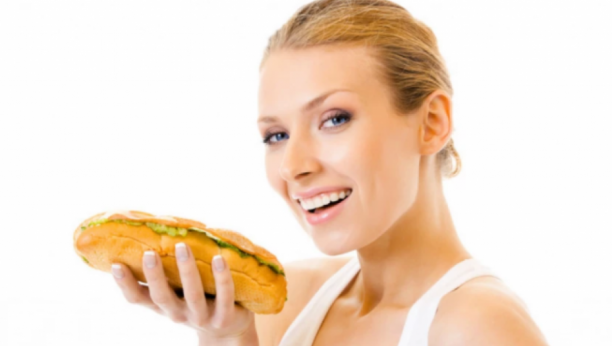 HLEB MOŽE DA NAM POMOGNE DA SKINEMO KILOGRAME Tajna je u nekoliko trikova, samo pratite uputstva!