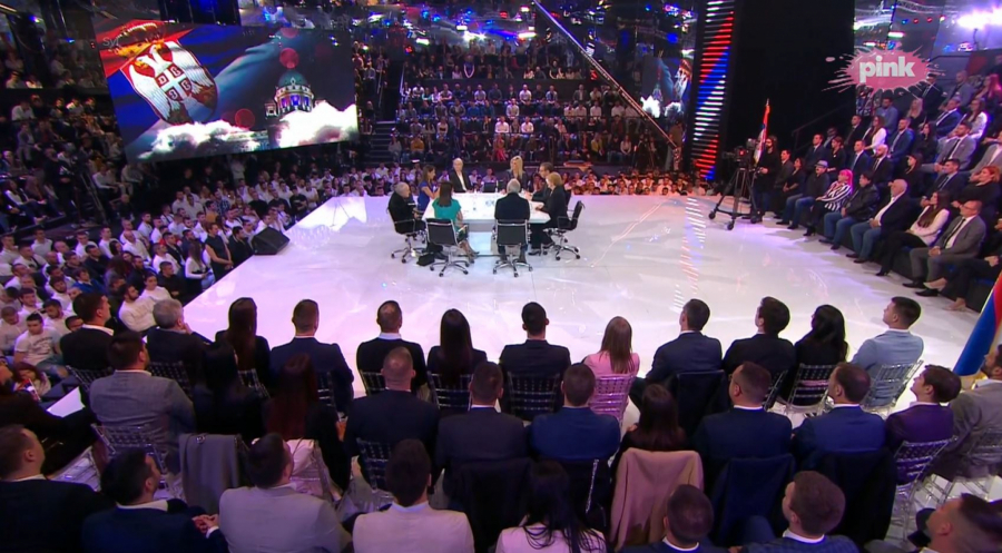 ZAVRŠNI IZBORNI SPEKTAKL Vučić: Daću sve za građane Srbije! Jedina granica su naši SNOVI!