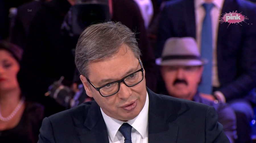 ZAVRŠNI IZBORNI SPEKTAKL Vučić: Daću sve za građane Srbije! Jedina granica su naši SNOVI!