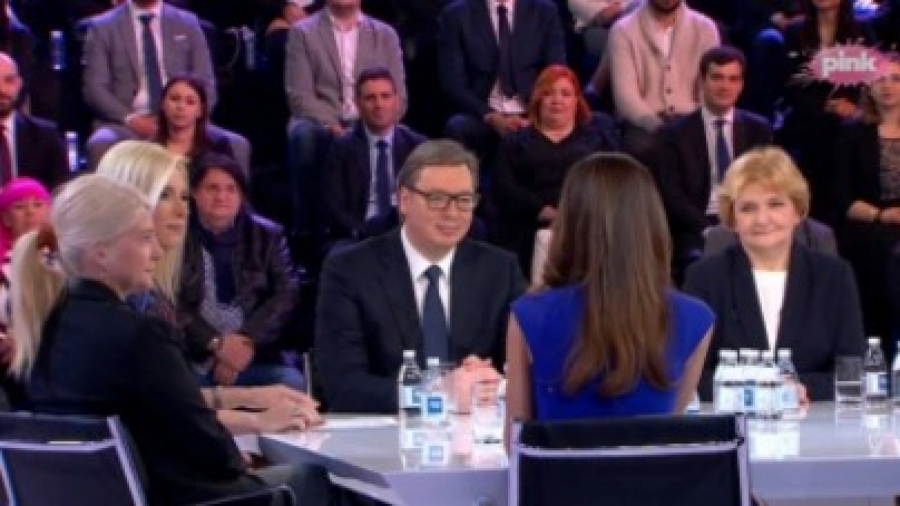 ZAVRŠNI IZBORNI SPEKTAKL Vučić: Daću sve za građane Srbije! Jedina granica su naši SNOVI!