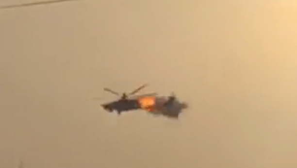 NAD LUGANSKOM OBOREN RUSKI HELIKOPTER MI-28N Raketa presekla letelicu na pola! (VIDEO)