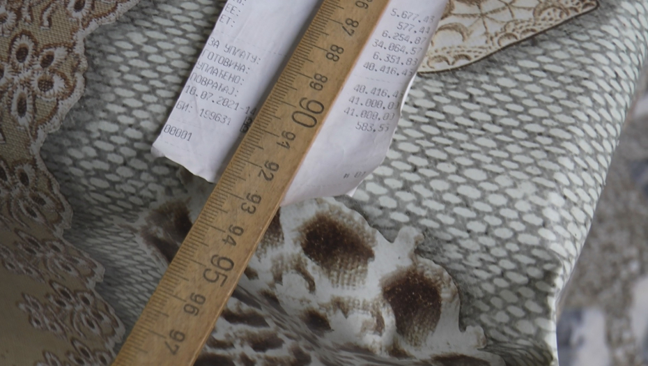 SRBIN PRIČA KAKO JE DOBIO FISKALNI RAČUN OD 2 METRA "Nakupovao se u prodavnici, dao oko 40.000 dinara, a onda..."