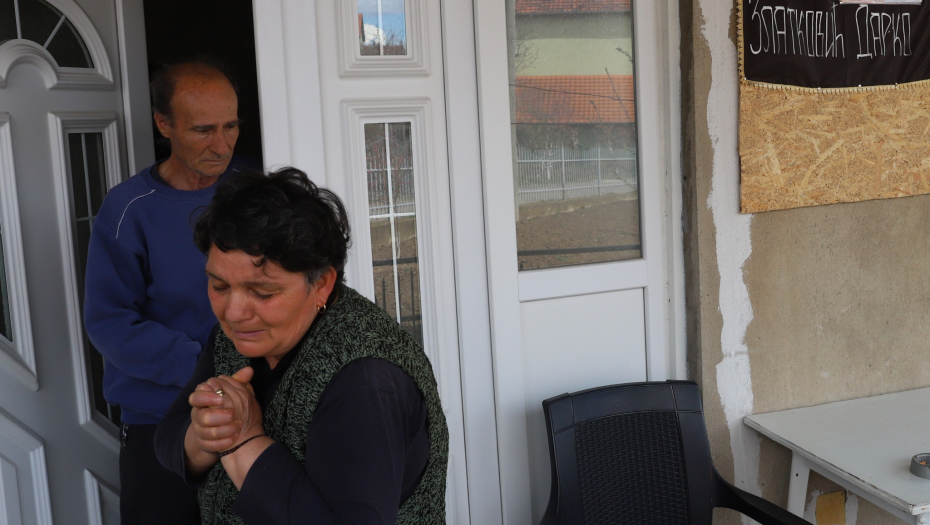 SRCE SE CEPA Majka stradalog rudara Darka u Aleksincu jedva govori od tuge: "Bio je Božiji čovek" (FOTO/VIDEO)