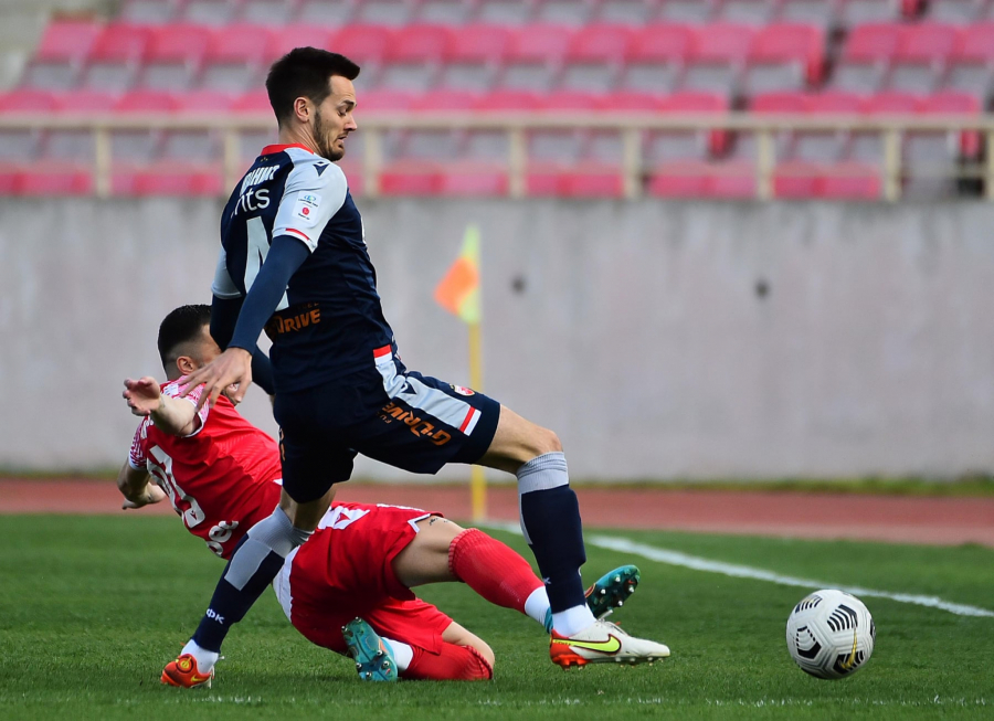 Crvena zvezda pobedila Radnički iz Niša 5:0, uz majstorije Lučića i Kataija  - Sportal