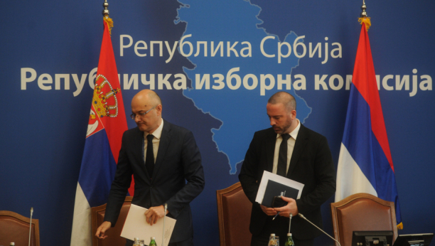 RIK SAOPŠTIO: Izlaznost do 10 časova 9.59 odsto