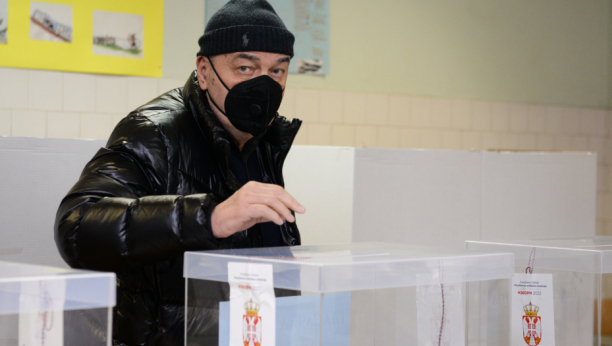 ŠOK Duško Vujošević pozitivan na koronavirus! Saznao nakon glasanja? (FOTO)
