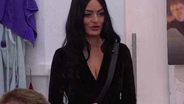 JAVNO GA SE ODREKLA! Isplivala šokantna prepiska Nenada Aleksića i bivše zadrugarke: Manipulator i lažov! (FOTO)