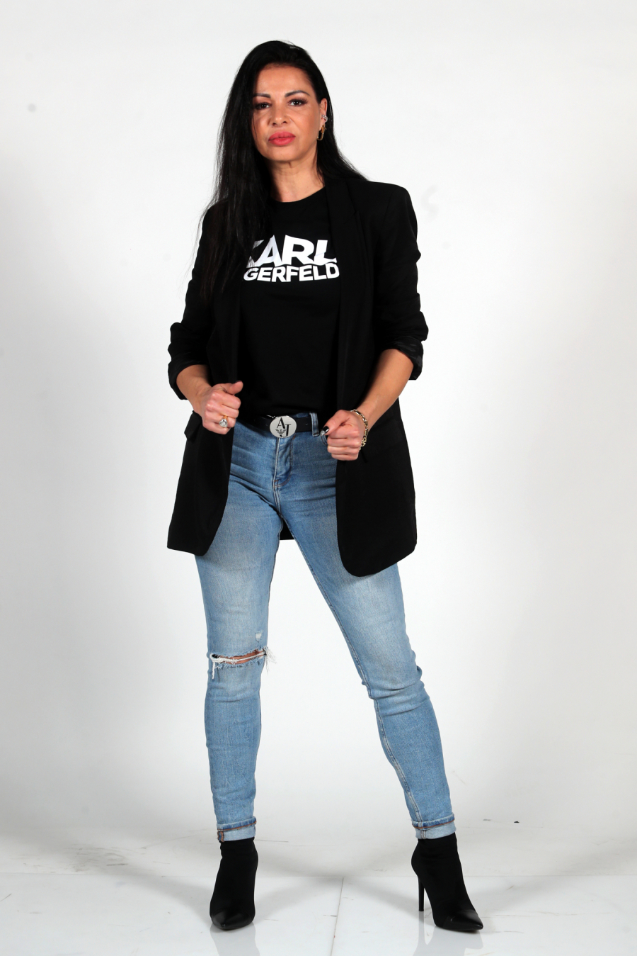 BOLI ME ŠTO ZVEZDANU NISAM RODILA DETE! Tina Ivanović ogolila dušu o najtežoj temi u njenom životu, pevačica nikada o ovome javno nije pričala! (VIDEO)