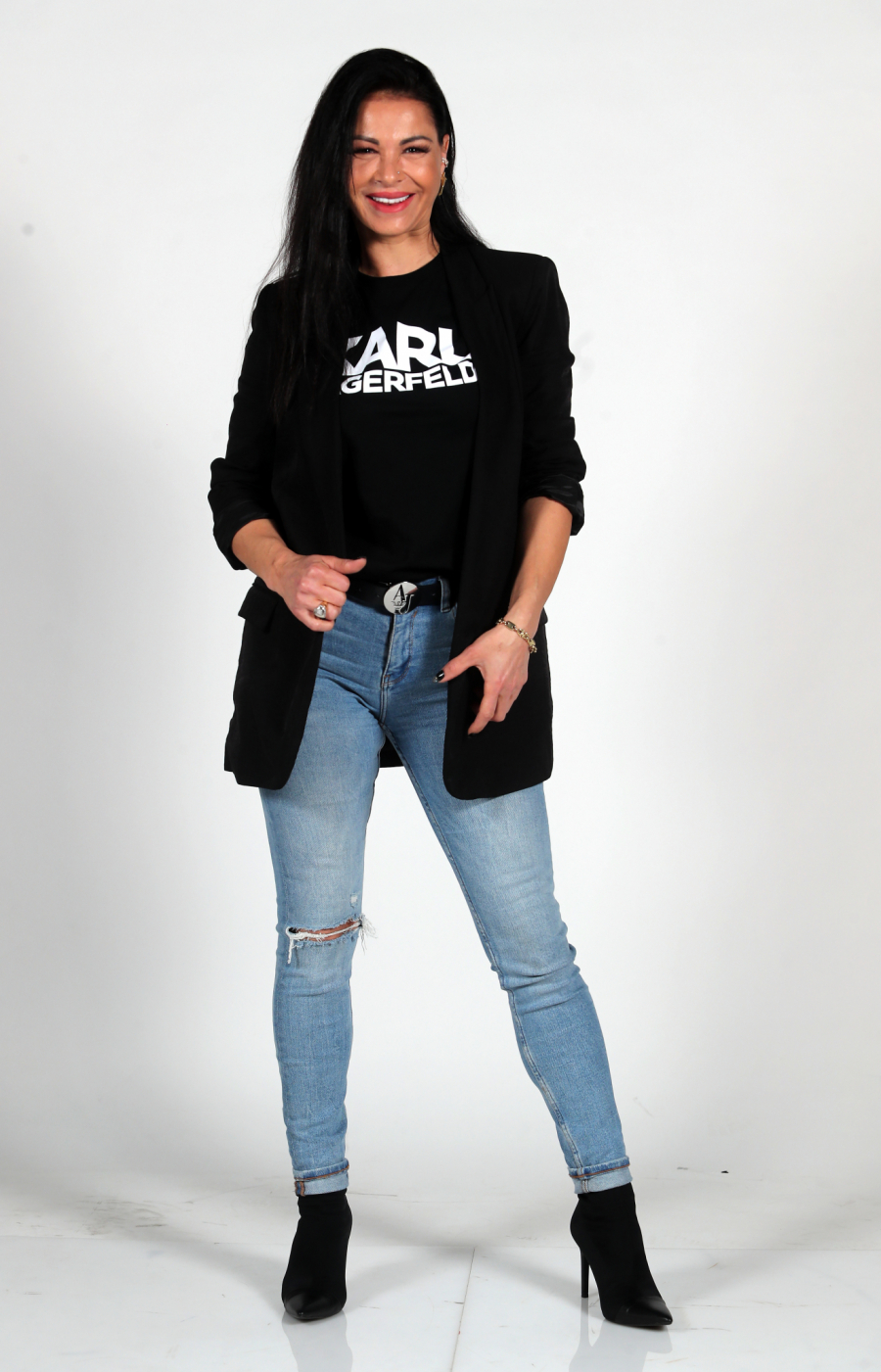 BOLI ME ŠTO ZVEZDANU NISAM RODILA DETE! Tina Ivanović ogolila dušu o najtežoj temi u njenom životu, pevačica nikada o ovome javno nije pričala! (VIDEO)