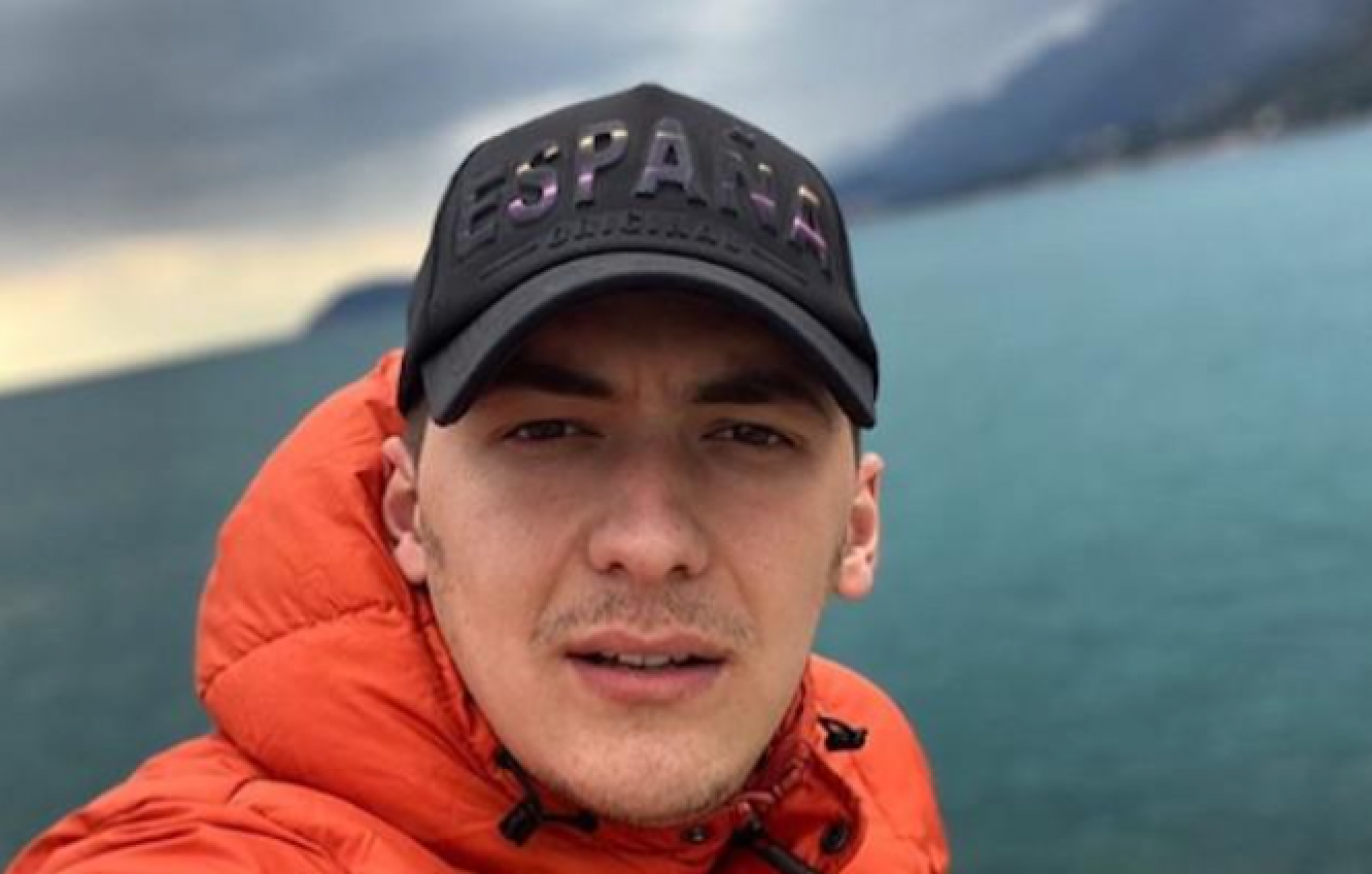 LJUDI ME NISU DOŽIVLJAVALI OZBILJNO! Mensur otkriva šta su on i njegov brat morali da prožive zbog samoubistva njihovog oca!