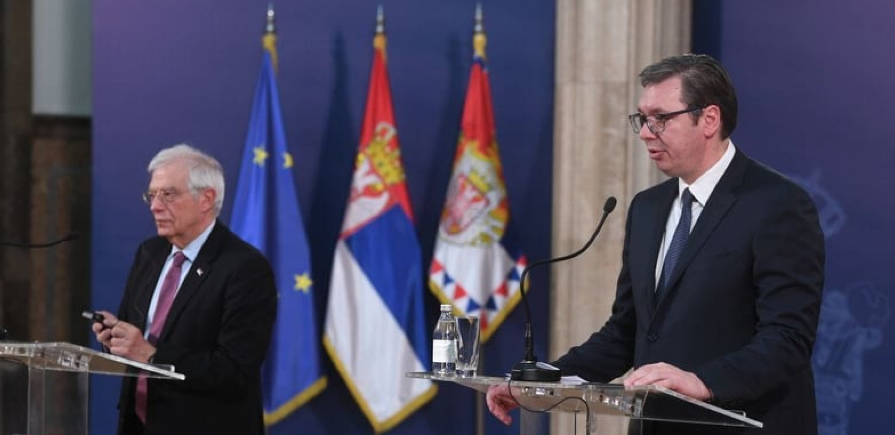 Vučić sa Boreljom o dijalogu Beograda i Prištine
