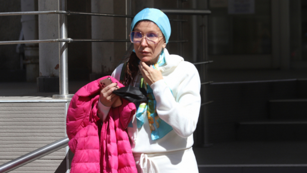 SASLUŠANA SNEŽANA DAKIĆ Voditeljka je videla kako beskućnik poteže kamen na nju, a evo šta je uradio pre tog poteza