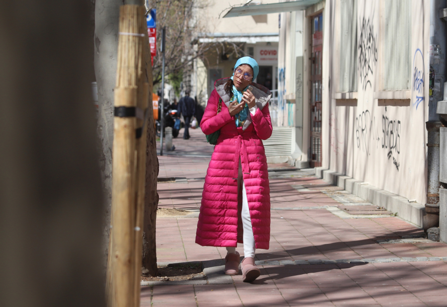 POLICIJA NE ZNA ŠTA ĆE SA NJIM! Snežana Dakić otkrila nove detalje o napadaču koji je gađao kamenom u glavu!