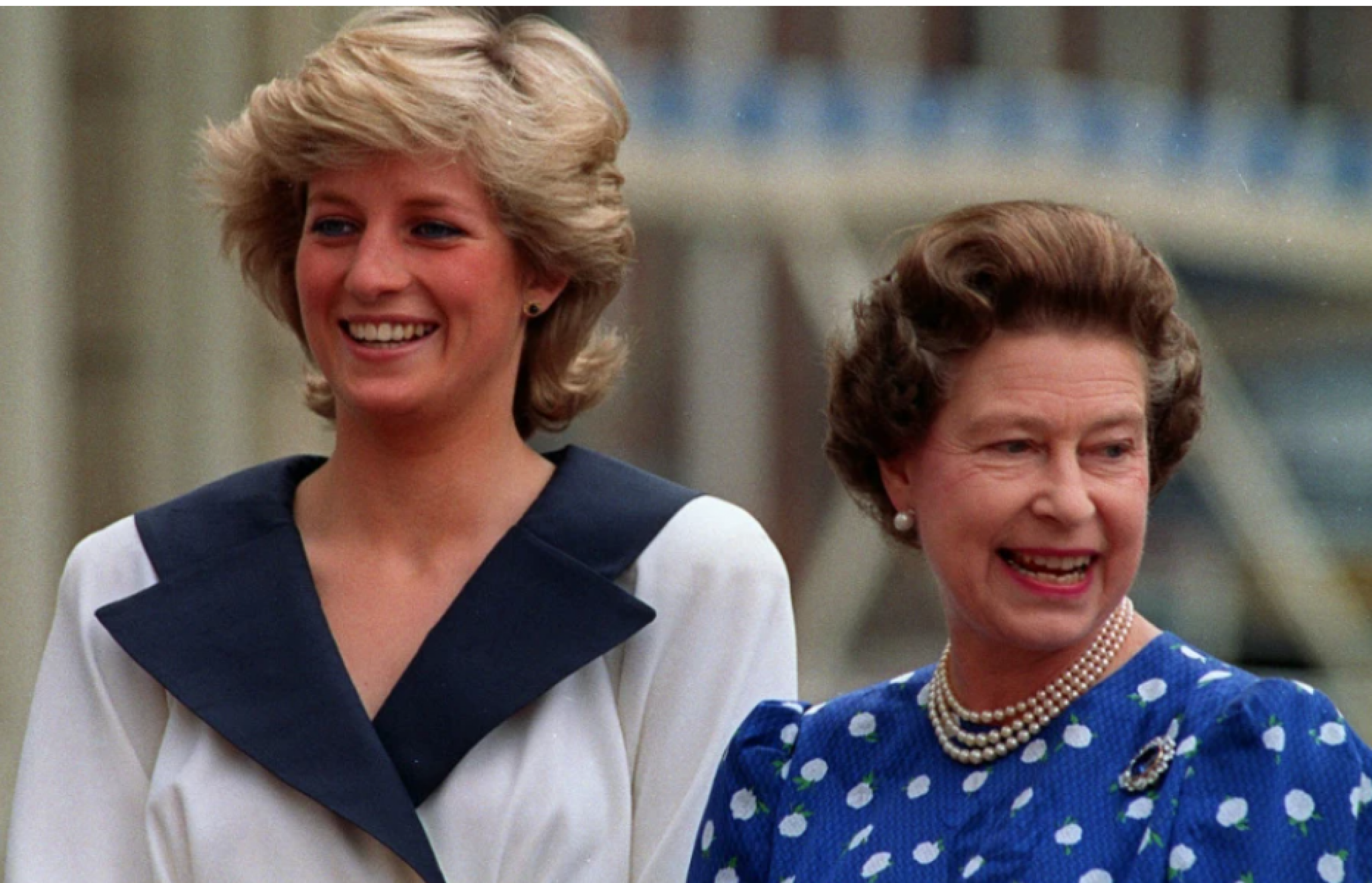 OD SVOJE KRUNE NAPRAVILA SVETSKI BREND Evo kako je Elizabeta preuzela kraljevsto i zbog čega nije uzela muževljevo prezime