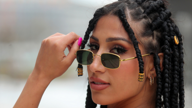 ISTE SU Ovako izgleda Angelinina sestra, otkriveno čime se bavi