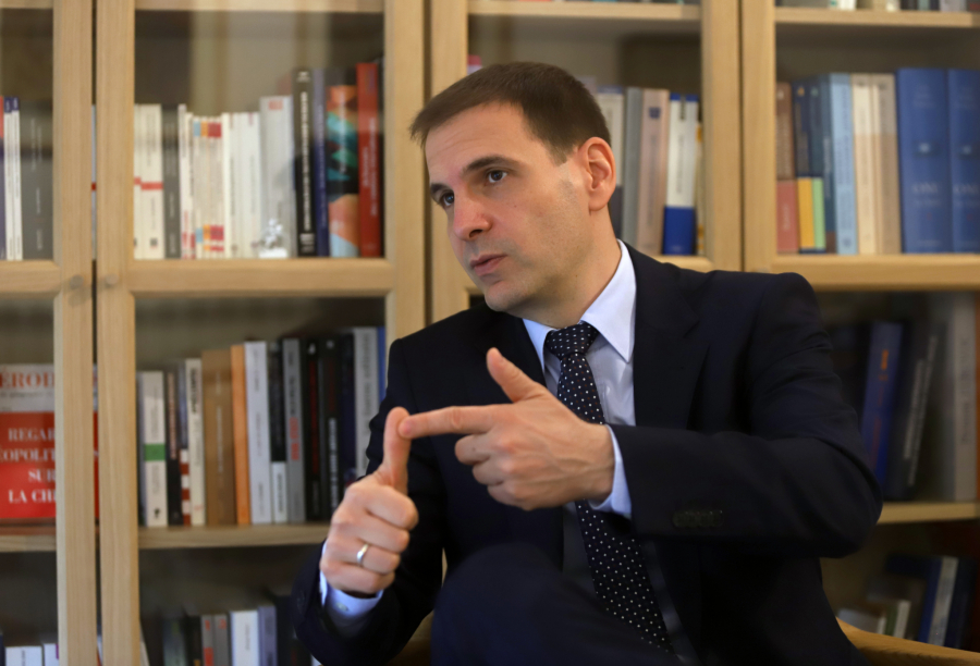 POGAZILI SVE ŠTO SU PRIČALI Kompletna opozicija se udružila da preuzme Beograd: Sad su važne samo fotelje i gradska kasa!