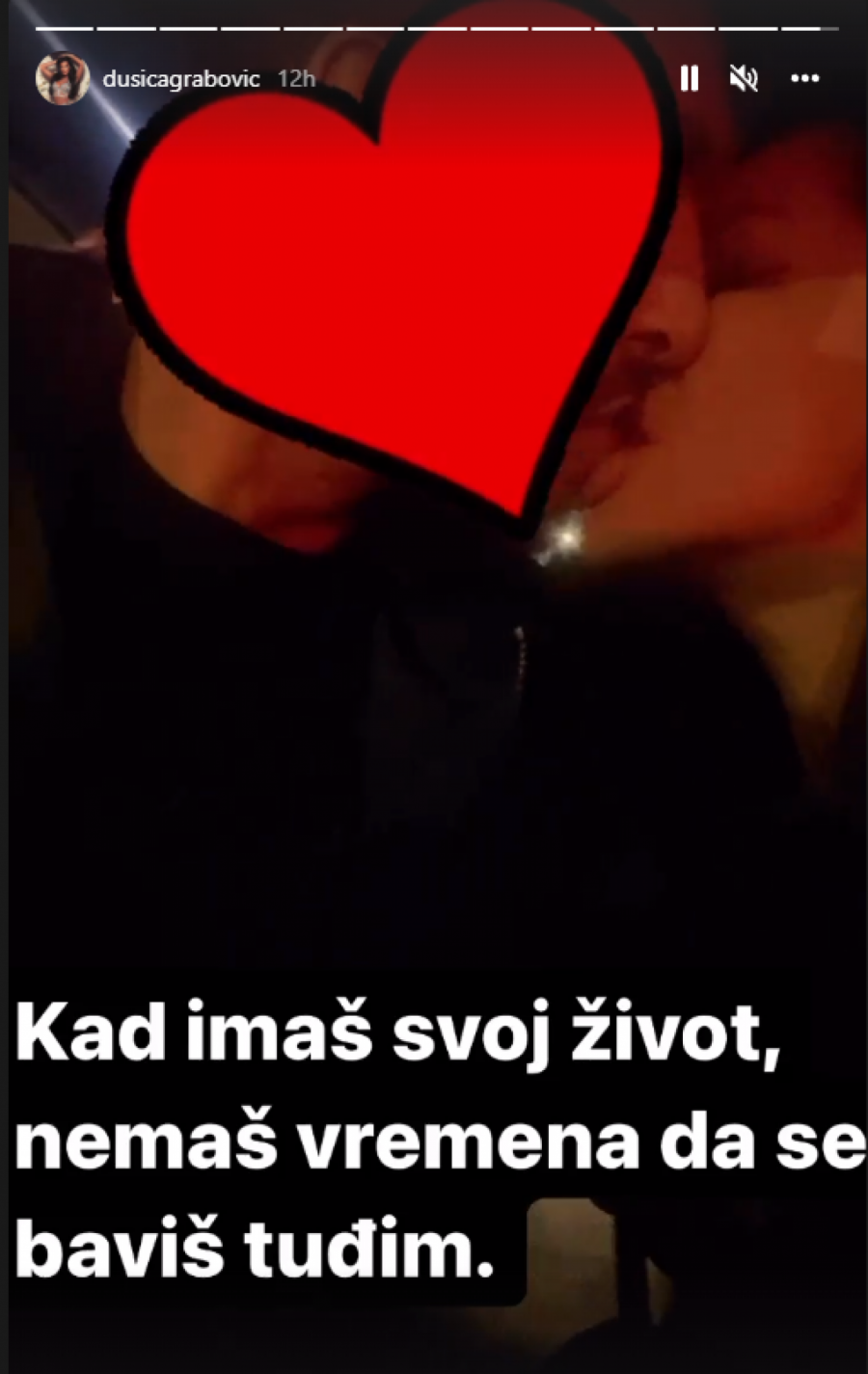 DUŠICA GRABOVIĆ OBJAVILA SNIMAK SA DEČKOM! Nakon što je procureo video ugovaranja intimnog odnosa, evo šta je ona poručila! (FOTO)