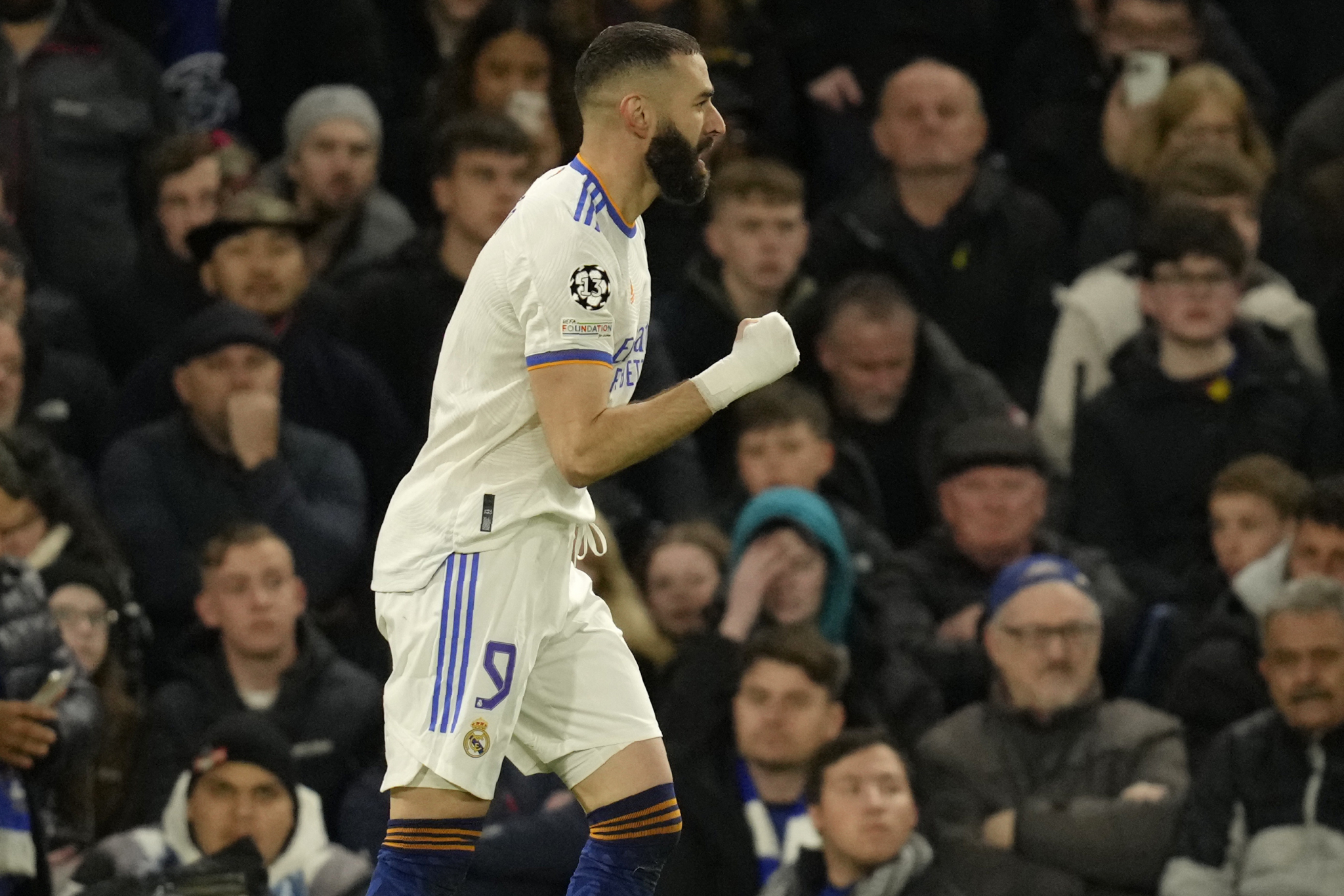 DRUGI IGRAJU FUDBAL, BENZEMA DAJE GOLOVE! Het-trik Francuza protiv šampiona Evrope, Viljareal šokirao Bajern! (VIDEO)