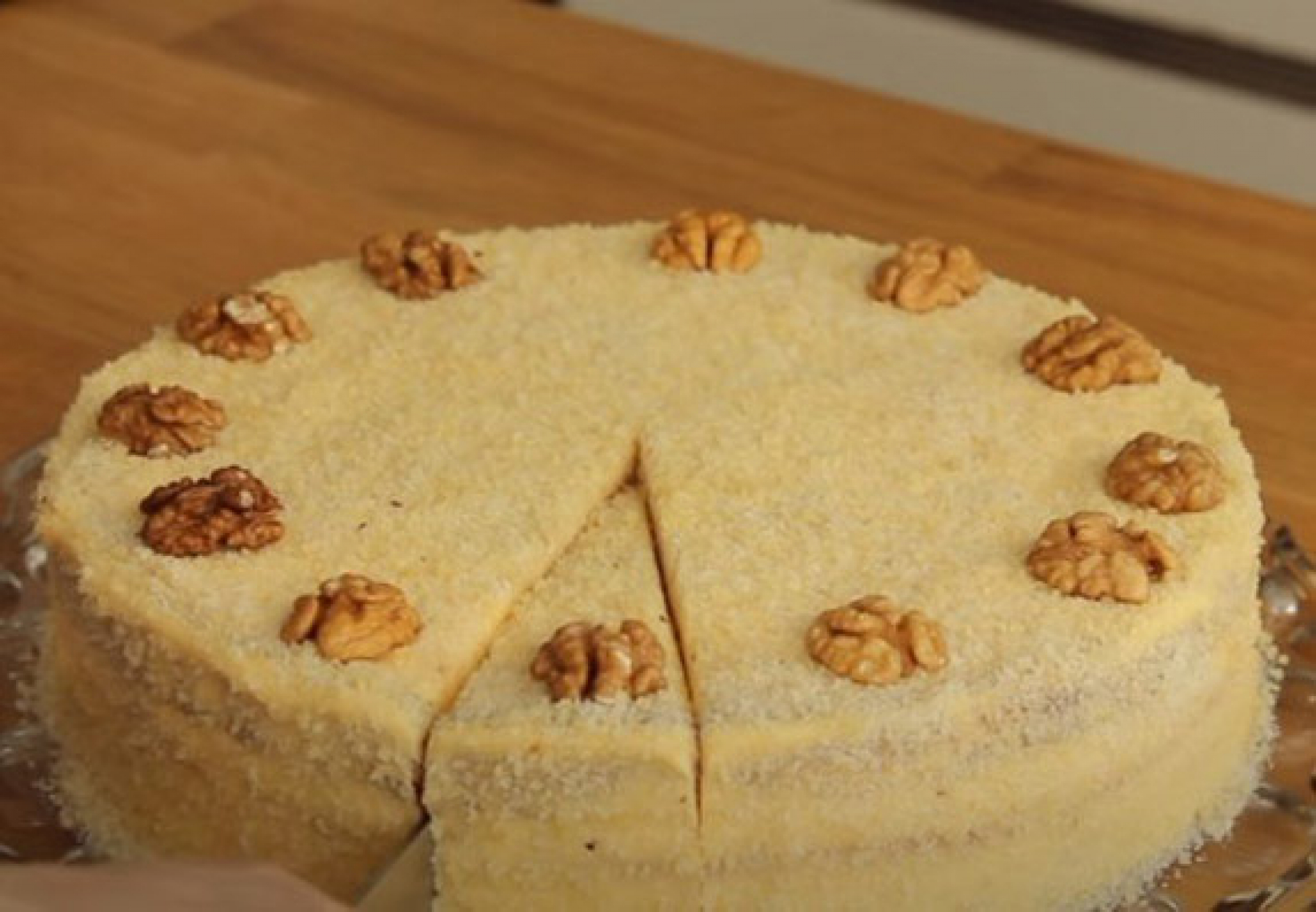 JEDNOSTAVNA, A SAVRŠENA Snežna ruska torta, budi sećanje na detinjstvo