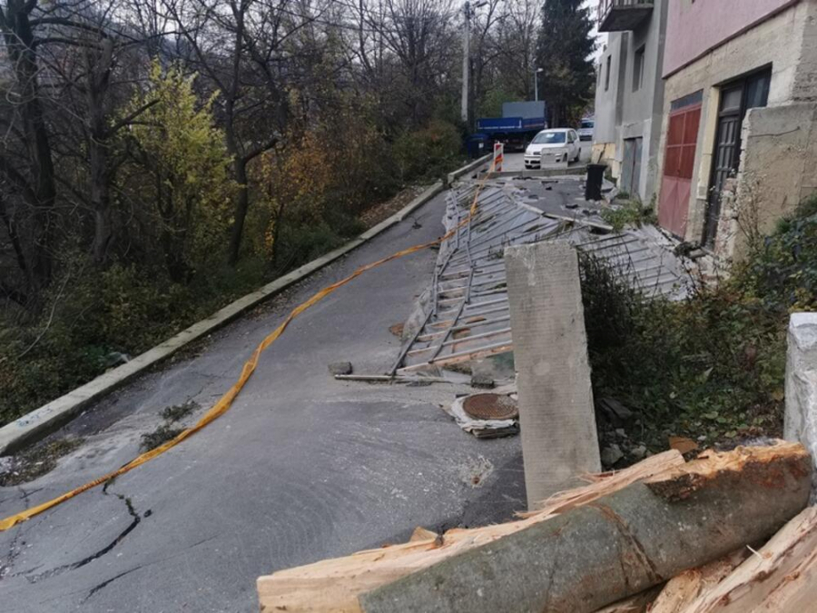 UŽIČANI ĆE KONAČNO MOĆI MIRNO DA SPAVAJU  Godinama unazad kuće bile na ivici ambisa, klizište pretilo da uništi celo naselje