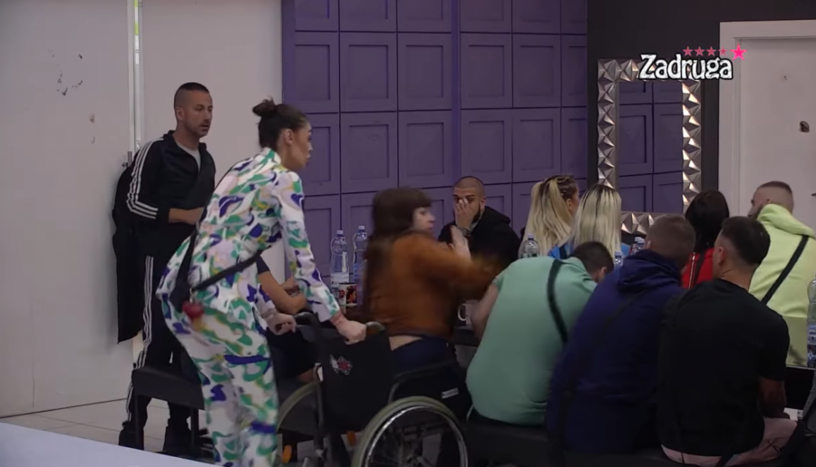 BEBICA JE KLASIČNI PSIHOPATA! Brutalne uvrede na račun Miljaninog dečka: On je u stanju da ih zapali sve tamo!