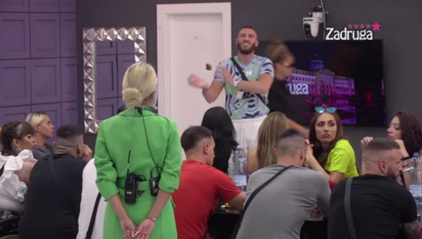 MATORA KIPTI OD BESA! MC Aleks priznala da je Mensur muvao, rasulo za crnim stolom!