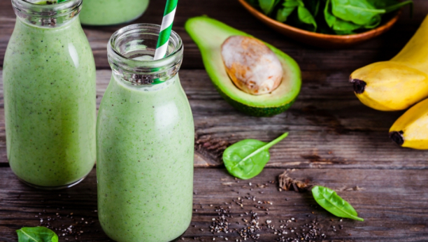 Prepun antioksidansa: Napravite smuti sa avokadom i zelenim čajem