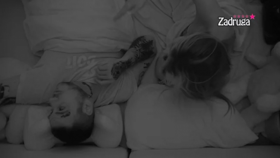 OD SADA JE ZA NJEGA STRAH I TREPET! Dalila očitala bukvicu Caru, upozorila ga da sa njom više ne može kao pre, on zanemeo!