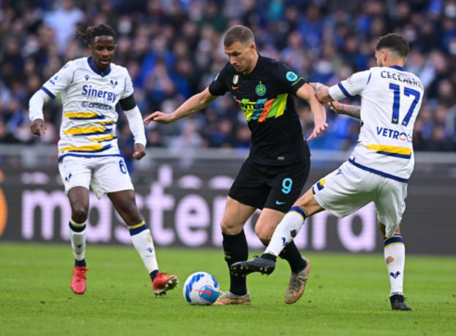 (UŽIVO) TRANSFERI 25. JUN Ruski gigant želi Erakovića, Bejl sve šokirao, potpuna ludnica u Engleskoj zbog Ronalda