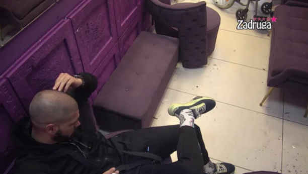 DRAGOJEVIĆ POVREĐEN! Nakon raskida sa Aleks Dejan se osamio i bacio u razmišljanje!