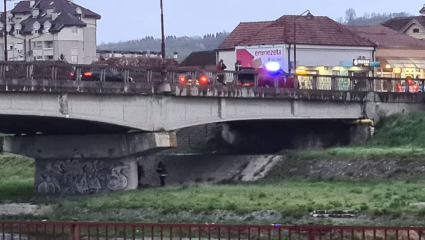 Tinejdžerka (16) skočila s mosta i preživela! Sreća u nesreći na Zapadnoj Moravi u Čačku